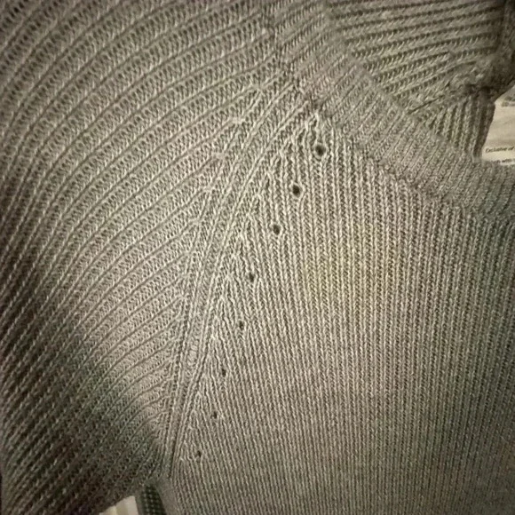 Lululemon women gray knit sweater thumb holes curved hem size 6 perfect! - Picture 2 of 15